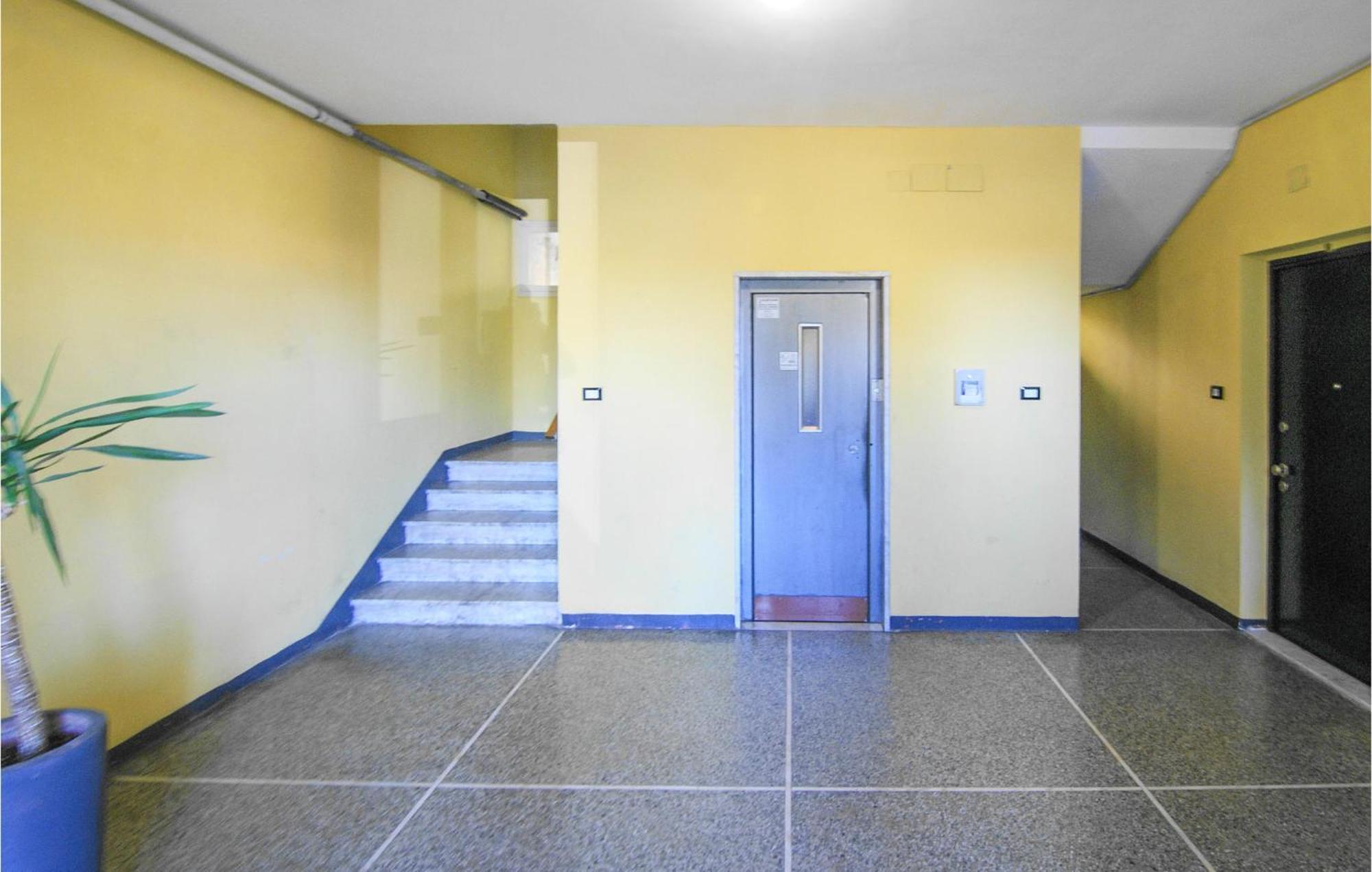 Cozy Apartment In La Spezia With Wifi Exteriör bild
