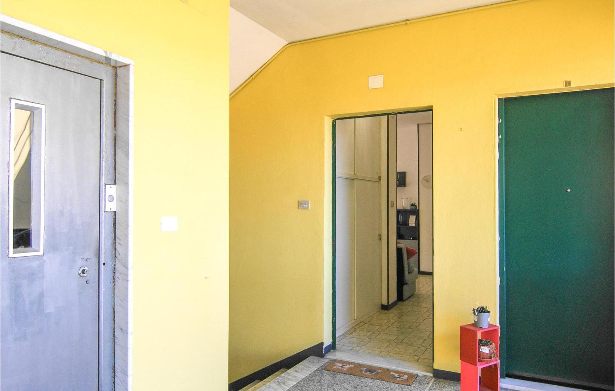 Cozy Apartment In La Spezia With Wifi Exteriör bild