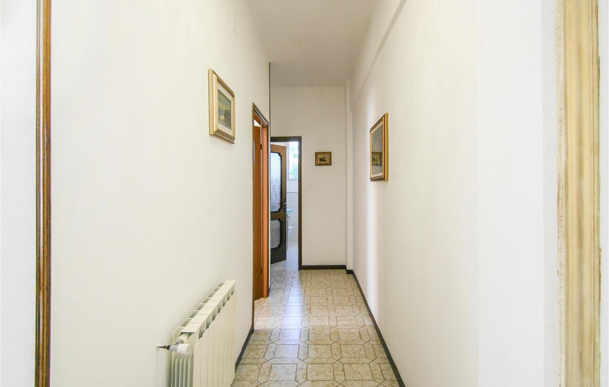 Cozy Apartment In La Spezia With Wifi Exteriör bild