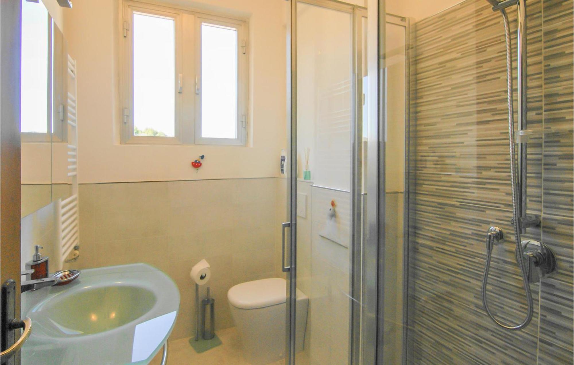 Cozy Apartment In La Spezia With Wifi Exteriör bild